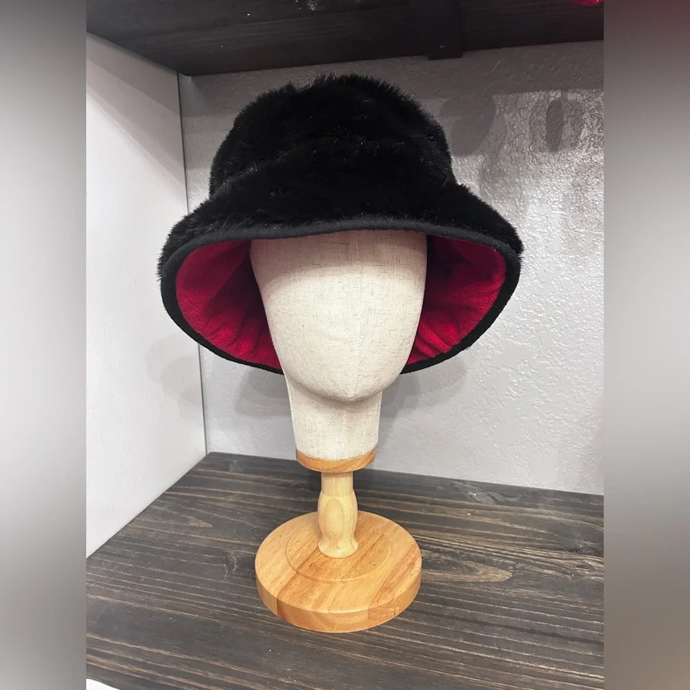 N/A plush faux